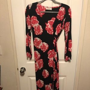 Ava sky fighting eel long sleeved rose maxi dress